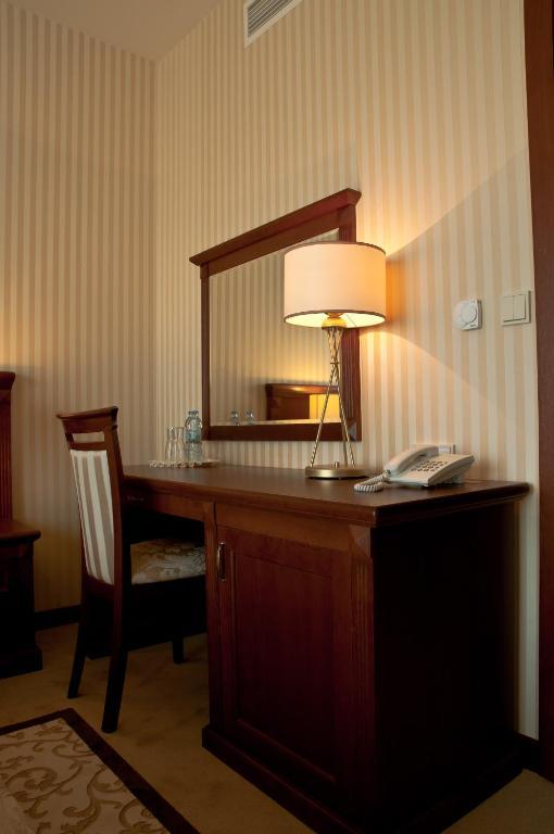 Dwor Kresowy Hotell Radymno Rom bilde